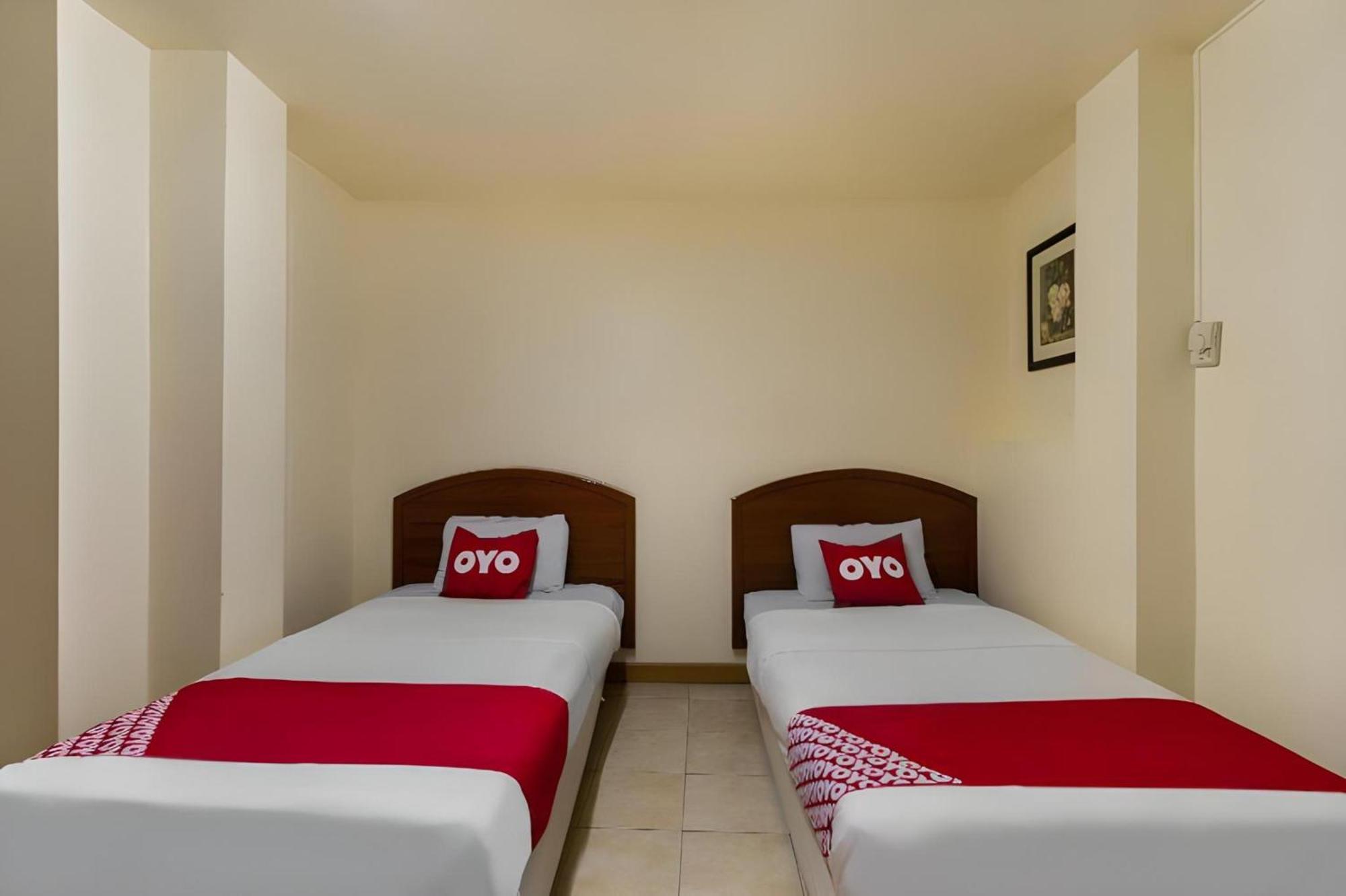 Oyo 583 Sweethome होटल